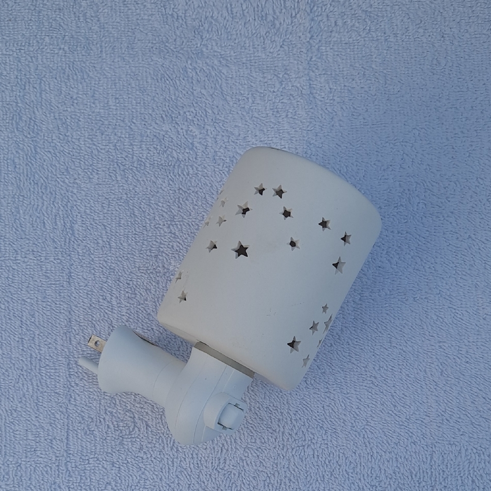 Star Cutout Night Light/ Wax Warmer